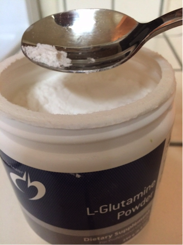 Glutamine powder by DFH: 3/4 of a teaspoon = 3g, so 1/6 of a teaspoon = 500mg  