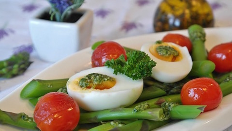 egg-asparagus-salad
